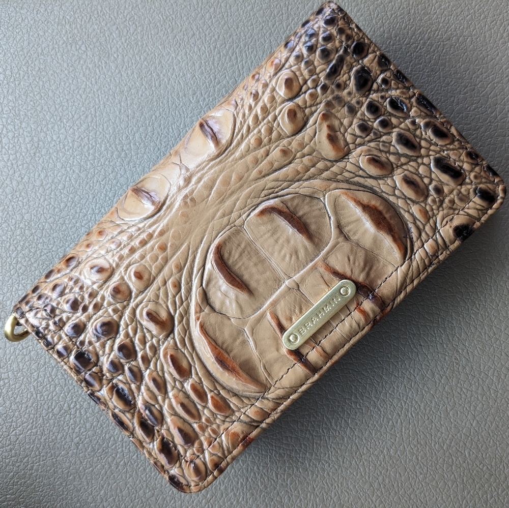 Brahmin Debra Wallet